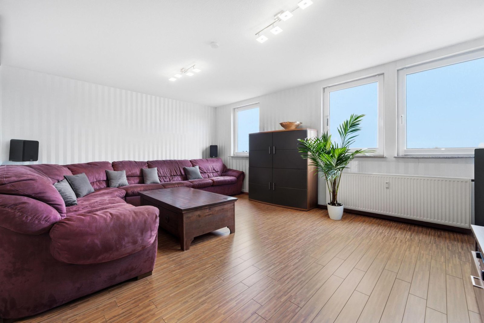 Moderne Dachgeschosswohnung mit Fernblick