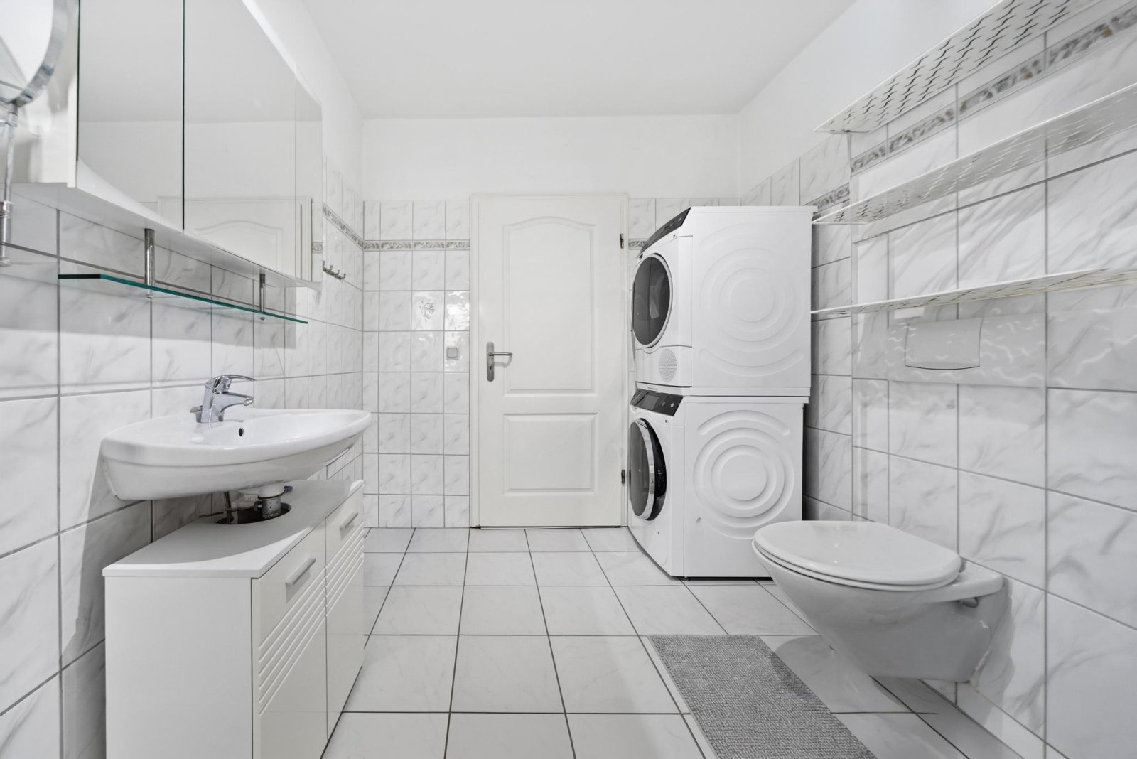 Moderne Dachgeschosswohnung mit Fernblick