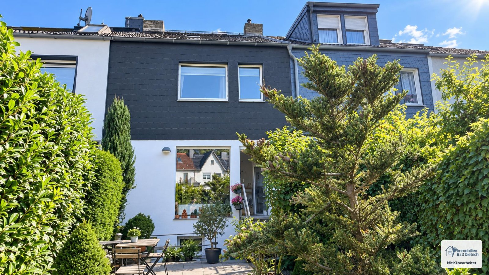 Klein, fein und liebevoll gepflegt – ein charmantes Zuhause mit schönem Garten