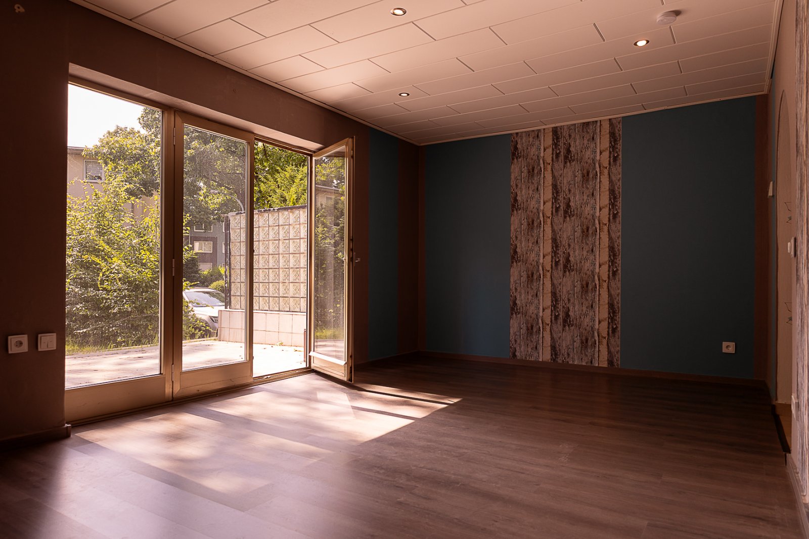 Wohnzimmer mit Blick auf Terasse Wohnzimmer mit Blick auf Terasse