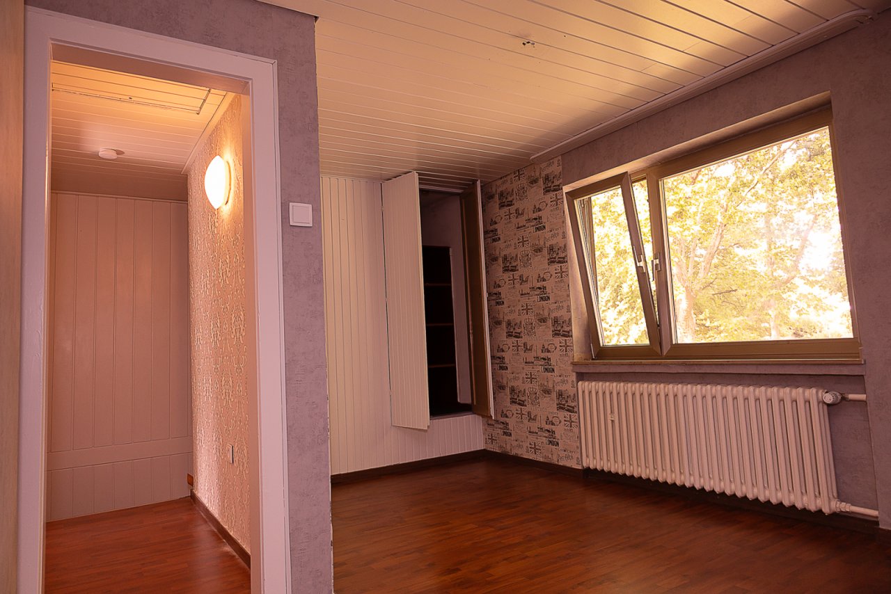Schlafzimmer 2 (mit Schrank) Schlafzimmer 2 (mit Schrank)
