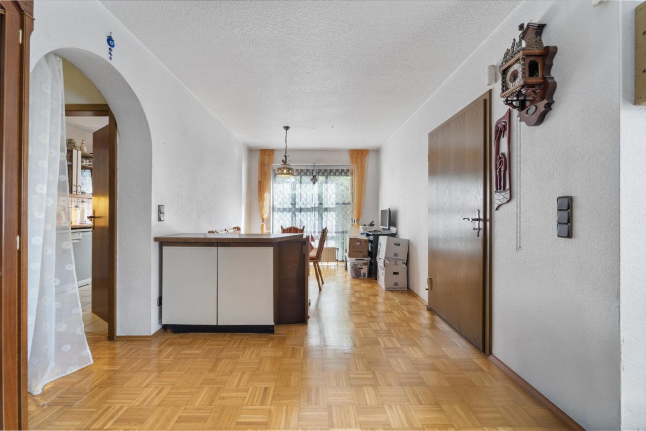 Blick vom Wohnzimmer zum Essbereich