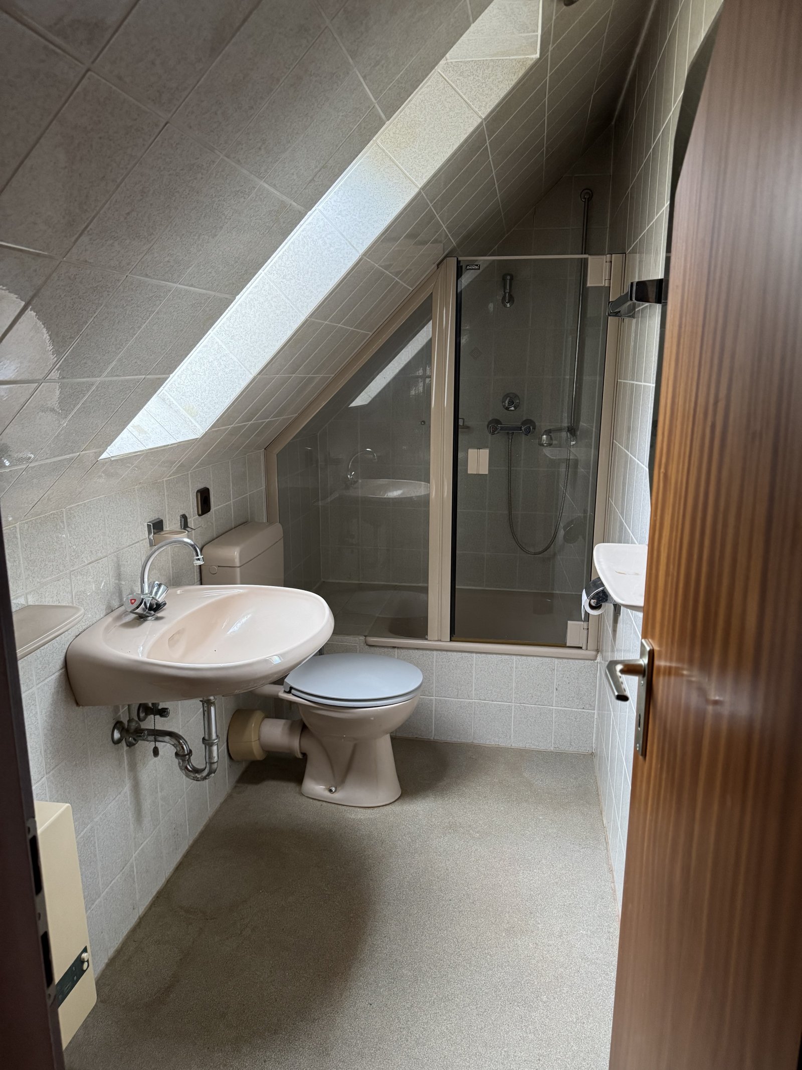 Badezimmer Spitzboden 