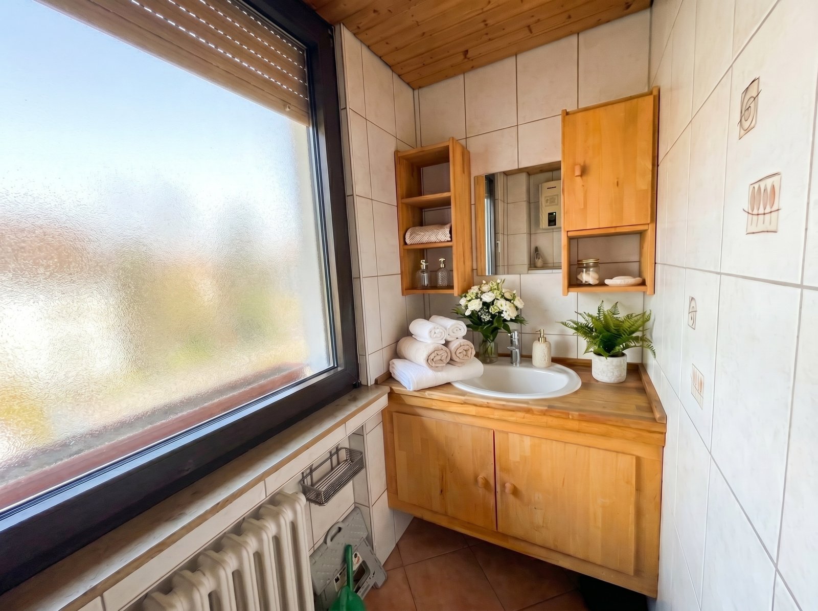 Gäste-WC (1. OG) Gäste-WC (1. OG)